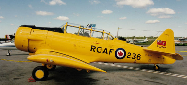 North American “Harvard” Mk. IV (Photo credit: John Corrigan) North American “Harvard” Mk. IV (Photo credit: John Corrigan)
